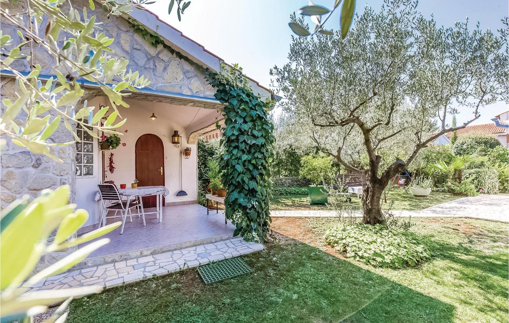 Lovely Apartment In Krk With Wifi Brzac Exterior photo