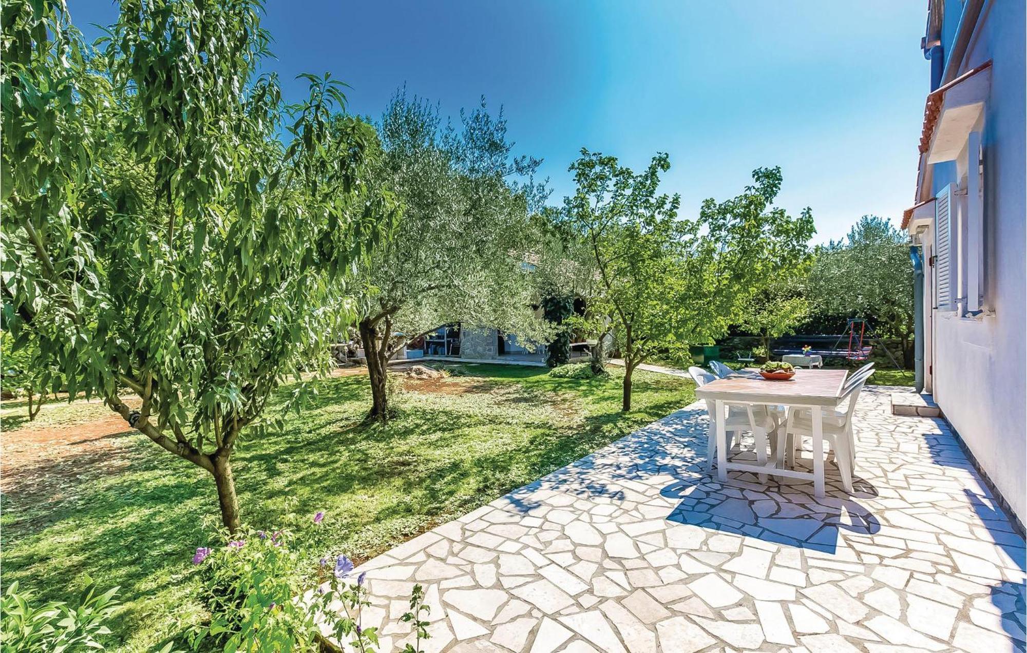 Lovely Apartment In Krk With Wifi Brzac Exterior photo
